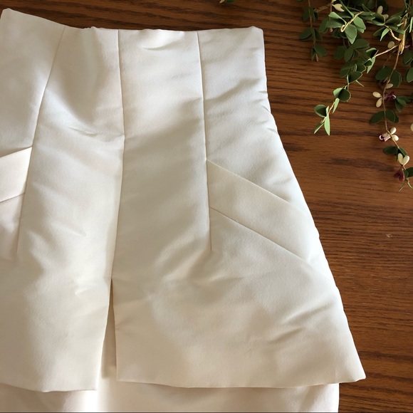 Oscar de la Renta Ivory Silk Faille Tiered Runway Skirt - Picture 3 of 9